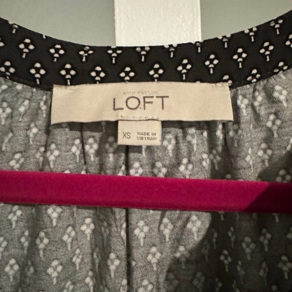 Ladies or Juniors Tank Size XS from Loft - Picture 3 of 4